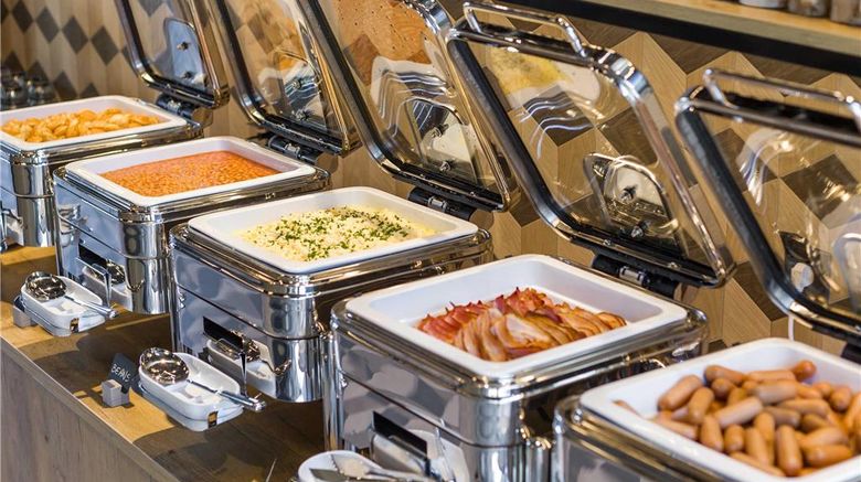 <b>Ibis Tallinn Center Restaurant</b>. Images powered by <a href="https://iceportal.shijigroup.com/" title="IcePortal" target="_blank">IcePortal</a>.