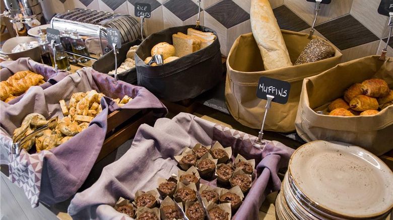 <b>Ibis Tallinn Center Restaurant</b>. Images powered by <a href="https://iceportal.shijigroup.com/" title="IcePortal" target="_blank">IcePortal</a>.