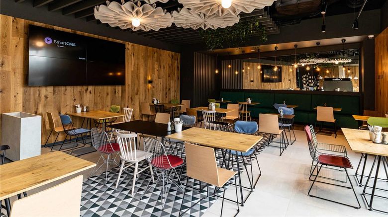 <b>Ibis Tallinn Center Restaurant</b>. Images powered by <a href="https://iceportal.shijigroup.com/" title="IcePortal" target="_blank">IcePortal</a>.