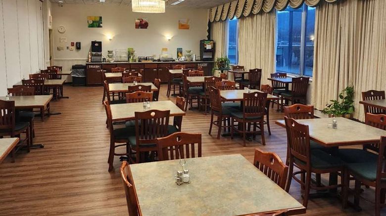 <b>Quality Inn Horseheads Restaurant</b>. Images powered by <a href="https://iceportal.shijigroup.com/" title="IcePortal" target="_blank">IcePortal</a>.