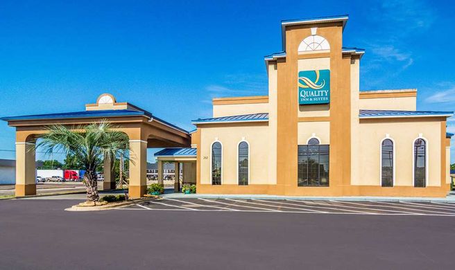 Quality Inn and Suites Lake City Exterior