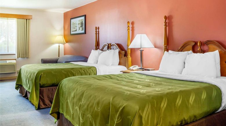 <b>Quality Inn and Suites Room</b>. Images powered by <a href="https://iceportal.shijigroup.com/" title="IcePortal" target="_blank">IcePortal</a>.