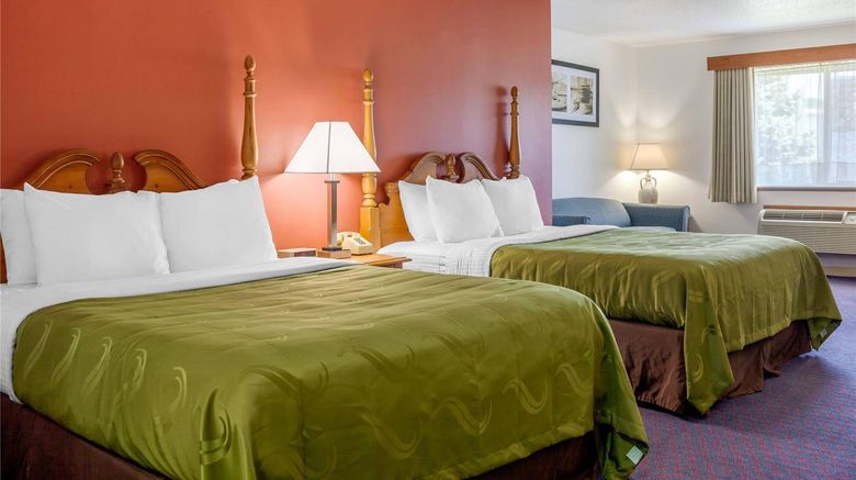 <b>Quality Inn and Suites Room</b>. Images powered by <a href="https://iceportal.shijigroup.com/" title="IcePortal" target="_blank">IcePortal</a>.