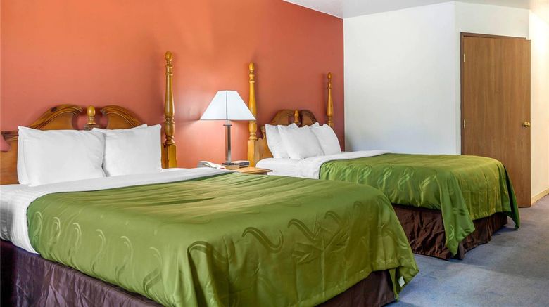 <b>Quality Inn and Suites Room</b>. Images powered by <a href="https://iceportal.shijigroup.com/" title="IcePortal" target="_blank">IcePortal</a>.