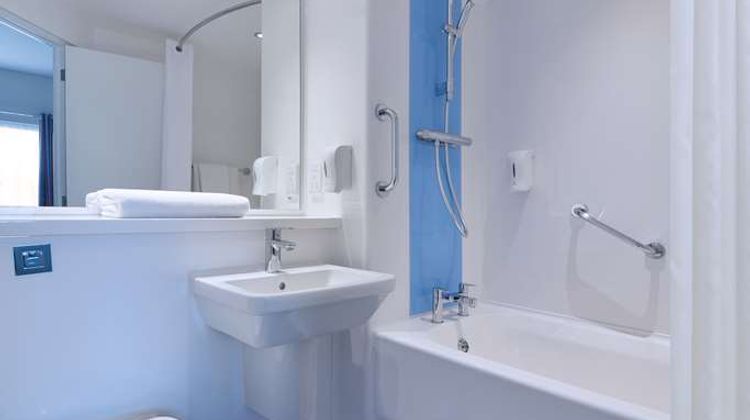 Travelodge Solihull Room