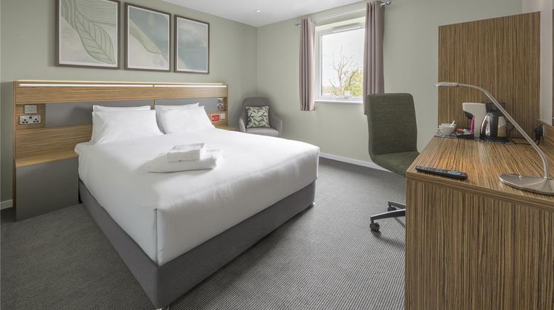<b>Travelodge Solihull Room</b>. Images powered by <a href="https://iceportal.shijigroup.com/" title="IcePortal" target="_blank">IcePortal</a>.