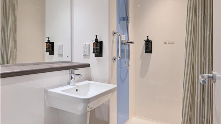 Travelodge Solihull Room