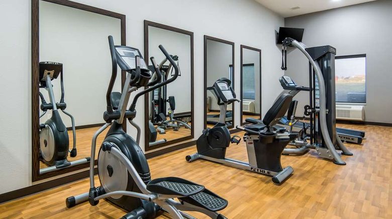 <b>Comfort Suites DeSoto Dallas South Health</b>. Images powered by <a href="https://iceportal.shijigroup.com/" title="IcePortal" target="_blank">IcePortal</a>.