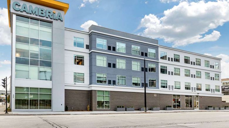 <b>Cambria Hotel Milwaukee Downtown Exterior</b>. Images powered by <a href="https://iceportal.shijigroup.com/" title="IcePortal" target="_blank">IcePortal</a>.