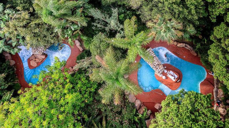 <b>Forte Village Hotel Bouganville Spa</b>. Images powered by <a href="https://iceportal.shijigroup.com/" title="IcePortal" target="_blank">IcePortal</a>.