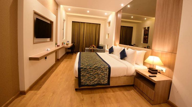 SureStay Hotel by Best Western Amritsar Room