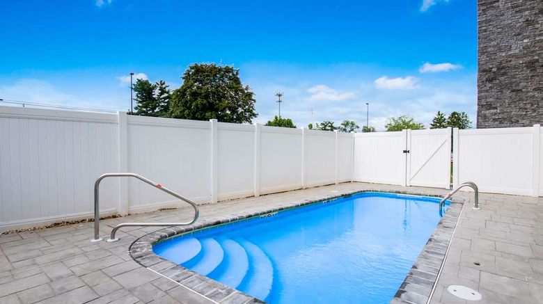 <b>Comfort Inn & Stes Harrisburg Hershey W Pool</b>. Images powered by <a href="https://iceportal.shijigroup.com/" title="IcePortal" target="_blank">IcePortal</a>.
