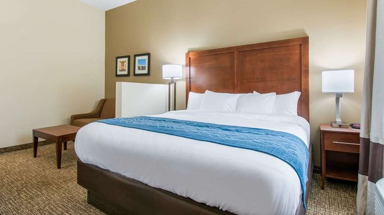 <b>Comfort Inn & Stes Harrisburg Hershey W Suite</b>. Images powered by <a href="https://iceportal.shijigroup.com/" title="IcePortal" target="_blank">IcePortal</a>.