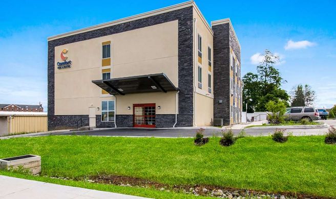 Comfort Inn & Stes Harrisburg Hershey W Exterior