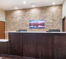 Comfort Inn & Stes Harrisburg Hershey W Lobby