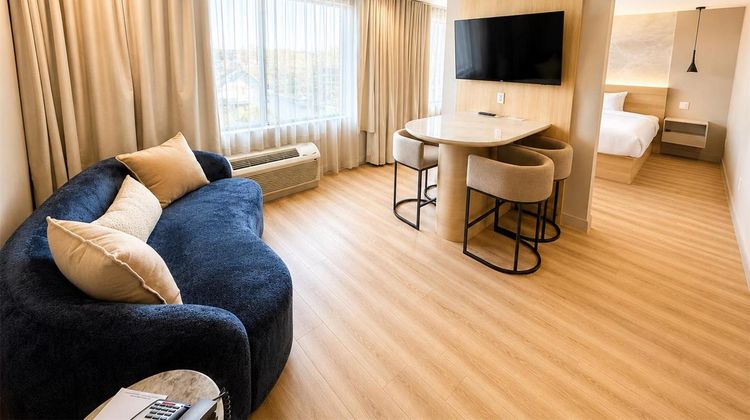Chateau Joliette Suite