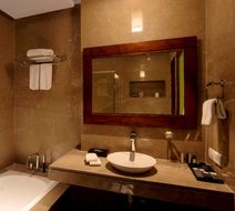 Zone By The Park Kolkata Room