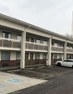 Days Inn by Wyndham Indianapolis South