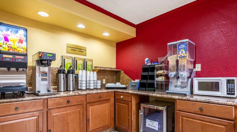 <b>Econo Lodge Charlotte Airport Area Restaurant</b>. Images powered by <a href="https://iceportal.shijigroup.com/" title="IcePortal" target="_blank">IcePortal</a>.