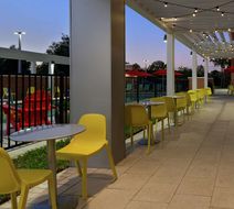 Home2 Suites by Hilton Orlando near UCF Exterior