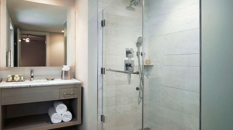 <b>Hilton Grand Vacations Ocean Enclave Room</b>. Images powered by <a href="https://iceportal.shijigroup.com/" title="IcePortal" target="_blank">IcePortal</a>.