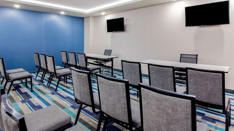 <b>La Quinta Inn & Stes San Antonio-Alamo Meeting</b>. Images powered by <a href="https://iceportal.shijigroup.com/" title="IcePortal" target="_blank">IcePortal</a>.