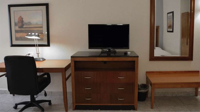 <b>Days Inn by Wyndham Piedras Negras Room</b>. Images powered by <a href="https://iceportal.shijigroup.com/" title="IcePortal" target="_blank">IcePortal</a>.