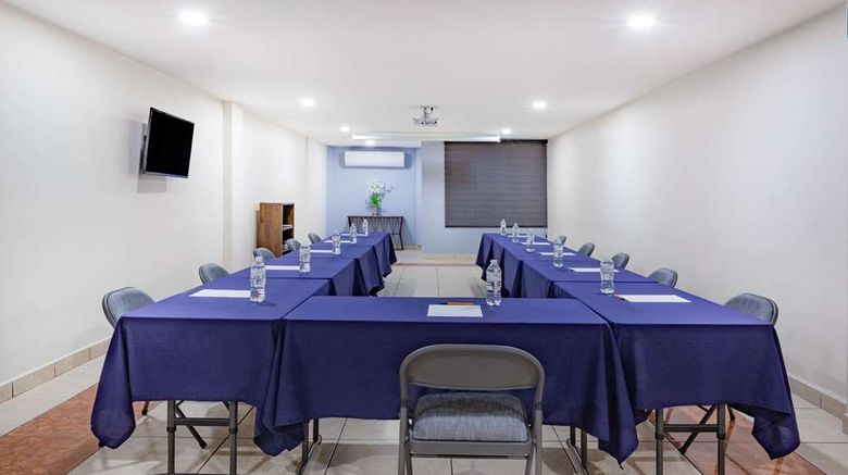 <b>Days Inn by Wyndham Piedras Negras Meeting</b>. Images powered by <a href="https://iceportal.shijigroup.com/" title="IcePortal" target="_blank">IcePortal</a>.