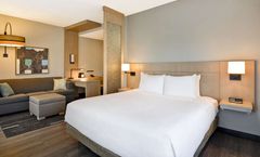 Hyatt Place Fresno