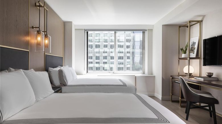<b>Thompson Central Park New York Room</b>. Images powered by <a href="https://iceportal.shijigroup.com/" title="IcePortal" target="_blank">IcePortal</a>.