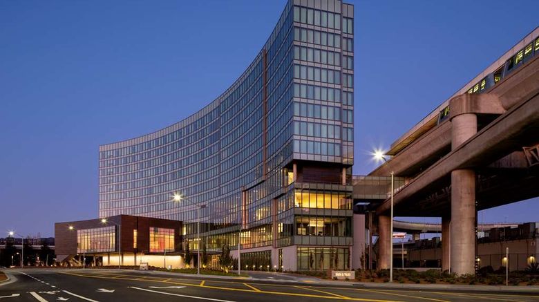 <b>Grand Hyatt at SFO Exterior</b>. Images powered by <a href="https://iceportal.shijigroup.com/" title="IcePortal" target="_blank">IcePortal</a>.