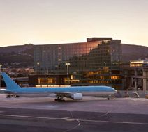Grand Hyatt at SFO Exterior