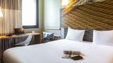 <b>Ibis Gonesse Le Bourget Room</b>. Images powered by <a href="https://iceportal.shijigroup.com/" title="IcePortal" target="_blank">IcePortal</a>.