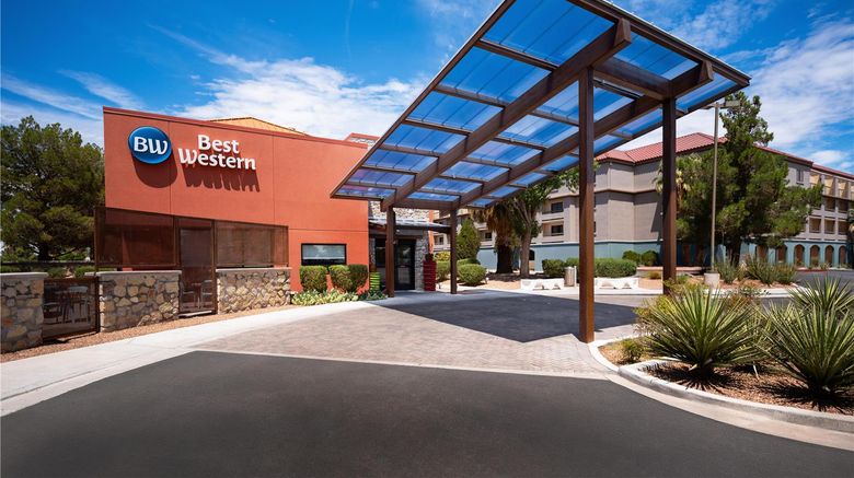 <b>Best Western El Paso Airport Entrada Exterior</b>. Images powered by <a href="https://iceportal.shijigroup.com/" title="IcePortal" target="_blank">IcePortal</a>.