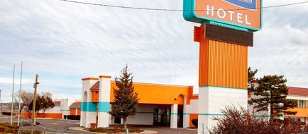 Howard Johnson by Wyndham Gallup Exterior