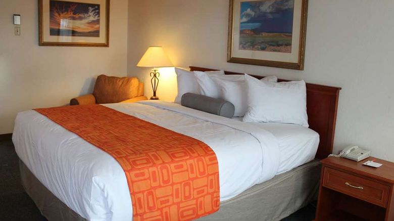 <b>Howard Johnson by Wyndham Gallup Room</b>. Images powered by <a href="https://iceportal.shijigroup.com/" title="IcePortal" target="_blank">IcePortal</a>.