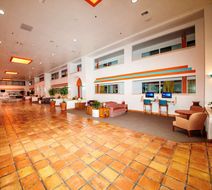 Howard Johnson by Wyndham Gallup Lobby