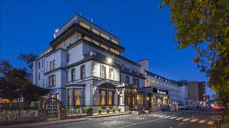 The Bonnington Dublin & Leisure Centre Exterior