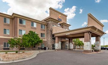 Comfort Inn & Suites Denver Northeast