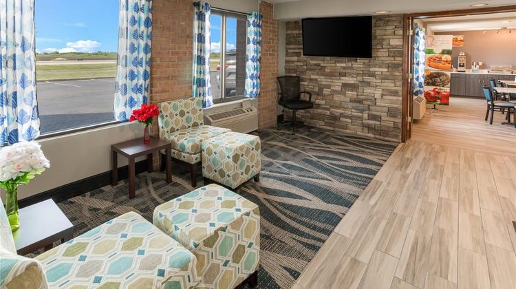 Quality Inn Rochelle Lobby