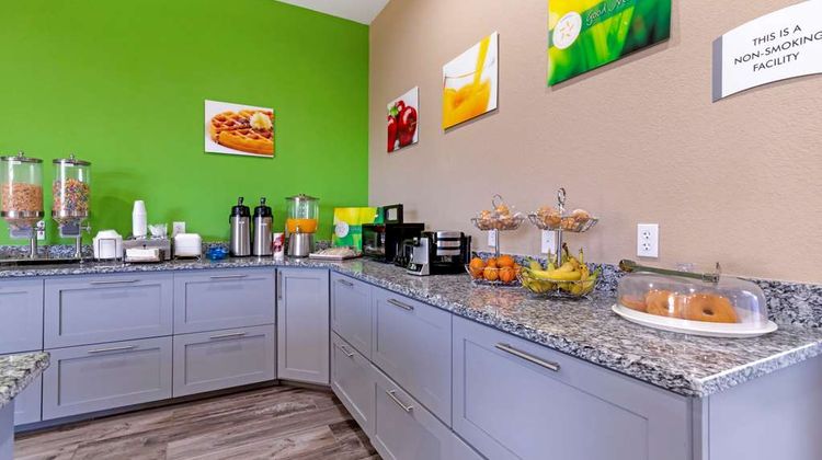 Quality Inn and Suites Elgin Restaurant