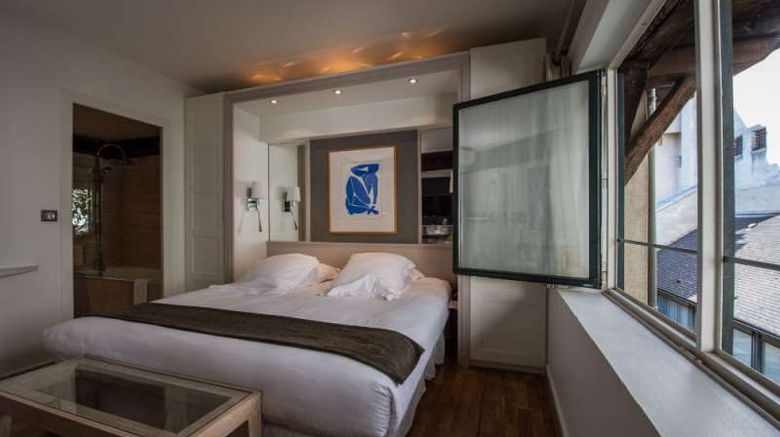 <b>Jeu de Paume Hotel Room</b>. Images powered by <a href="https://iceportal.shijigroup.com/" title="IcePortal" target="_blank">IcePortal</a>.