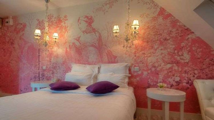 Cluny Square Hotel Room