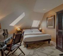 Cluny Square Hotel Room