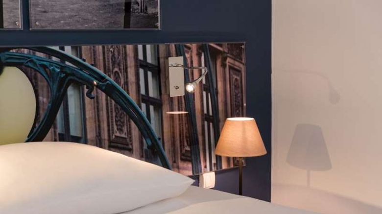 <b>Hotel The Originals City Rueil Centre Room</b>. Images powered by <a href="https://iceportal.shijigroup.com/" title="IcePortal" target="_blank">IcePortal</a>.
