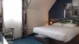 Hotel The Originals City Rueil Centre Room