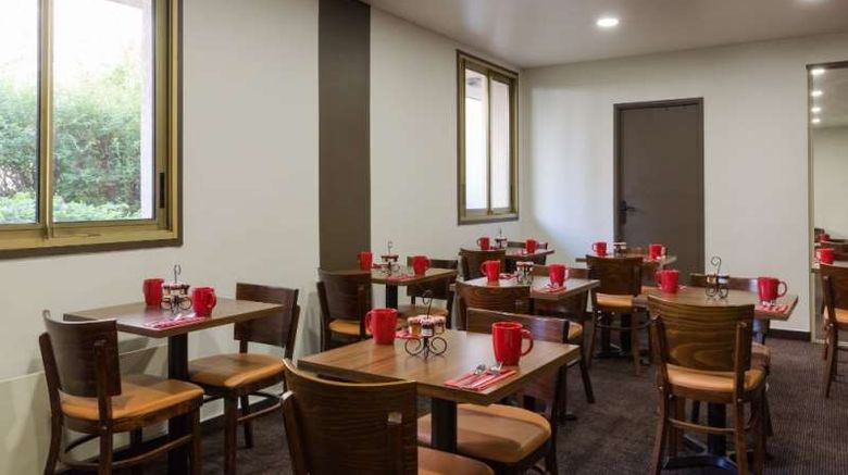 <b>Hotel The Originals City Rueil Centre Restaurant</b>. Images powered by <a href="https://iceportal.shijigroup.com/" title="IcePortal" target="_blank">IcePortal</a>.