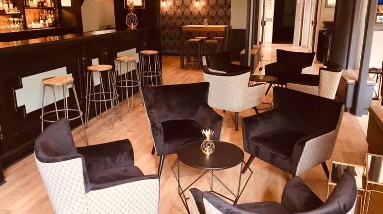 <b>Hotel The Originals City Rueil Centre Restaurant</b>. Images powered by <a href="https://iceportal.shijigroup.com/" title="IcePortal" target="_blank">IcePortal</a>.