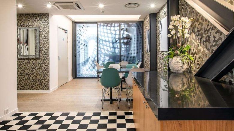 <b>Hotel Villa Eiffel Mademoiselle Restaurant</b>. Images powered by <a href="https://iceportal.shijigroup.com/" title="IcePortal" target="_blank">IcePortal</a>.