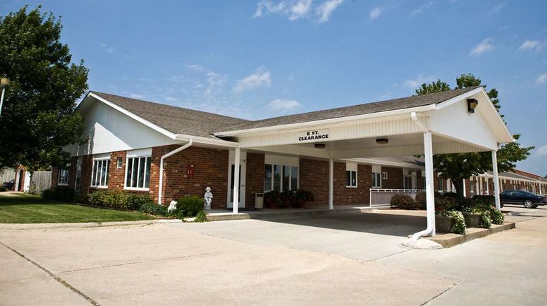 <b>SureStay Hotel by Best Western Cameron Exterior</b>. Images powered by <a href="https://iceportal.shijigroup.com/" title="IcePortal" target="_blank">IcePortal</a>.